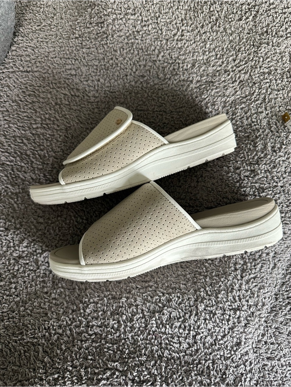 Dr. Scholl's Time Off Sandal (Women)
OYSTER, Size 6 M - Picture 3 of 5